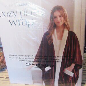 NWT COZY PLUSH WRAP, FITS ALMOST EVERYONE, 70" X 50"